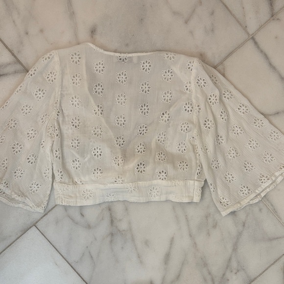 Hollister Cream/White Eyelet Tie-Front Blouse - Picture 4 of 4
